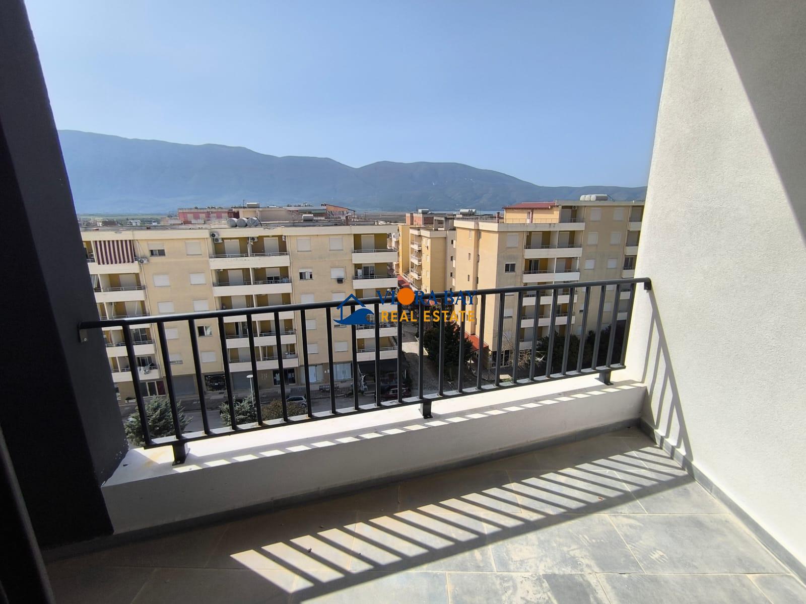 76056feb-0fd5-424c-b464-1128e22e7d77